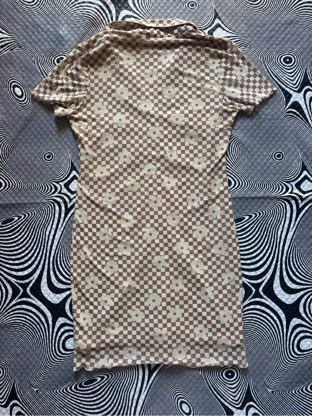 Neutral Beige Checkered Ruched Button-Front Tunic - Picture 8 of 8